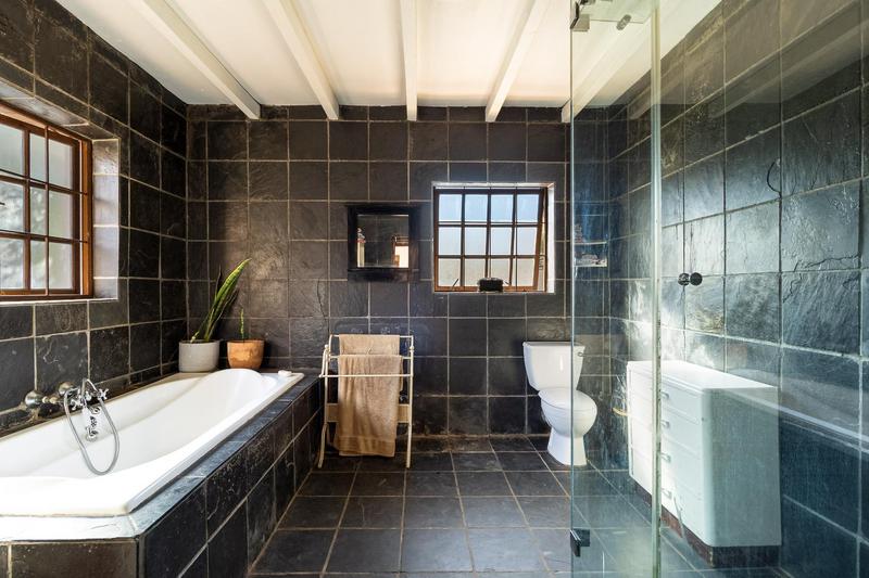 4 Bedroom Property for Sale in Joostenbergvlakte Western Cape